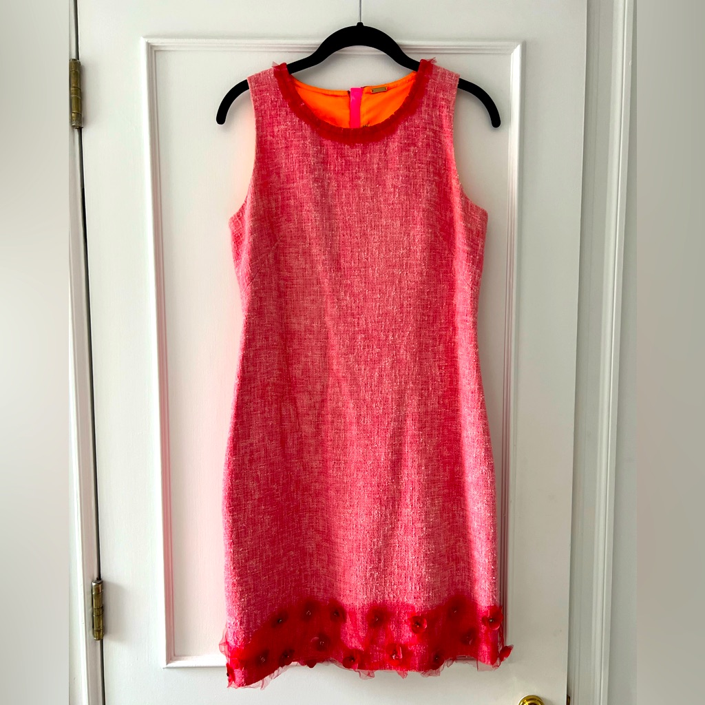Elie Tahari Pink Sheath Dress With Floral Details Sz 6